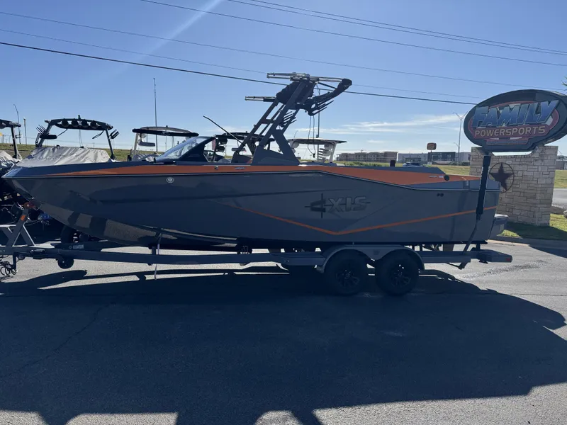 2025 Axis T250