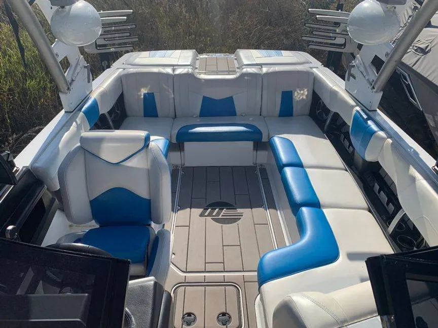 2020 Malibu 23 MXZ