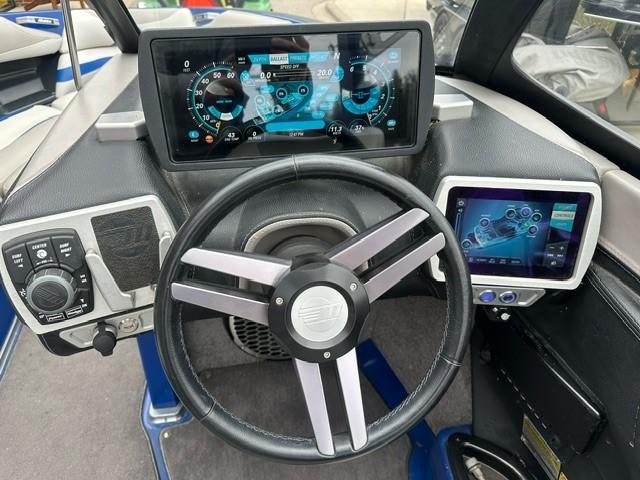 2015 Malibu 23 LSV -S5445