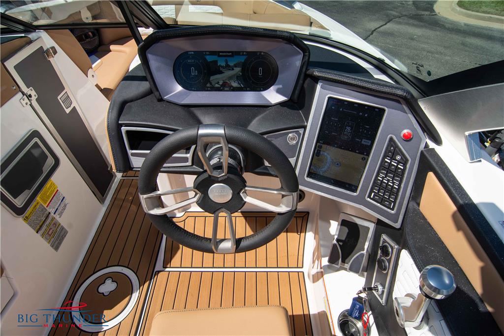 2023 MasterCraft X24