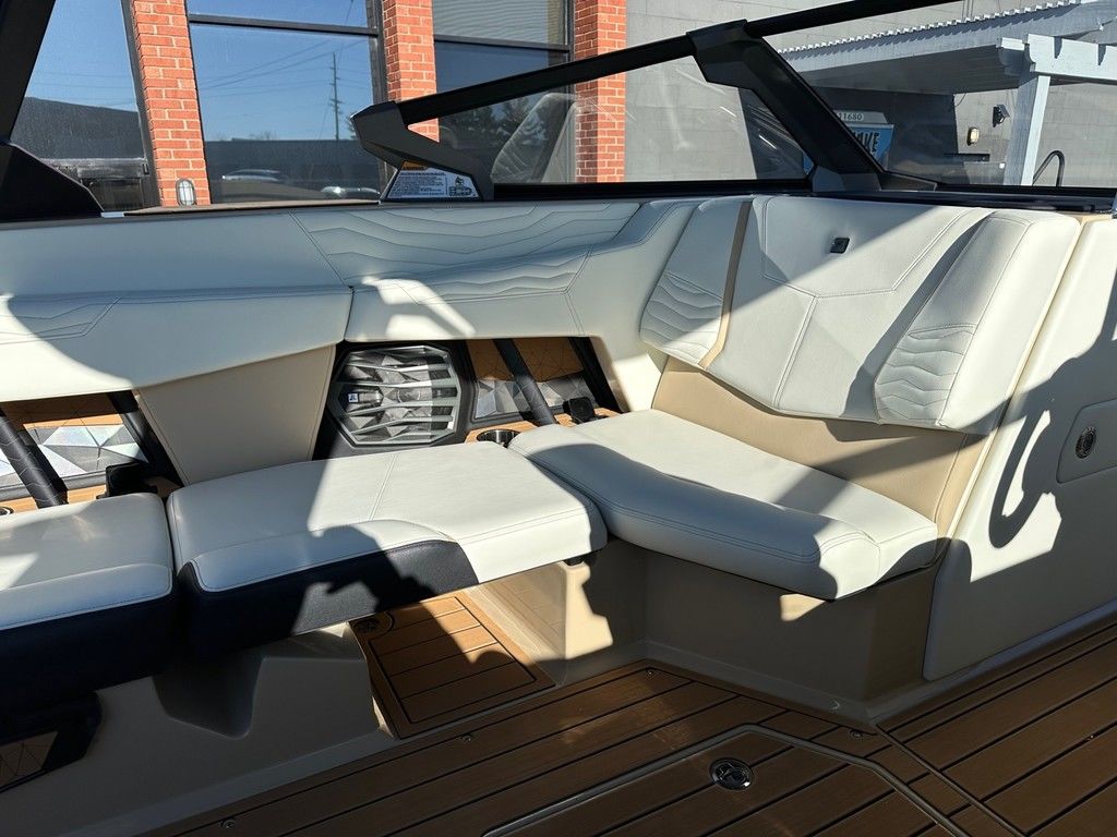 2025 Nautique Super Air Nautique G23
