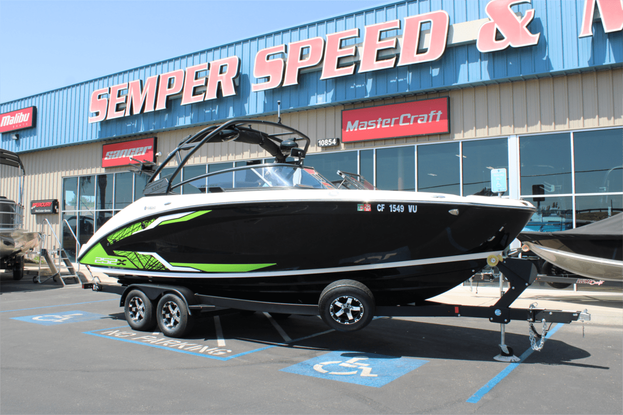 2021 Yamaha 252XE