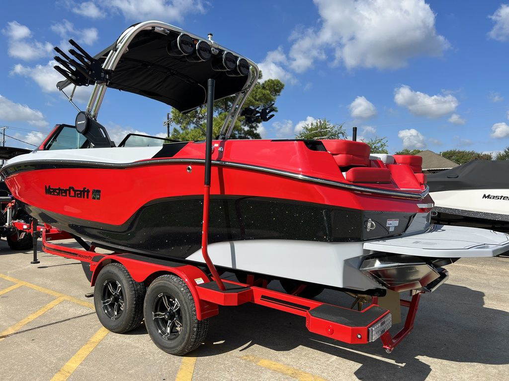 2024 MasterCraft XT24