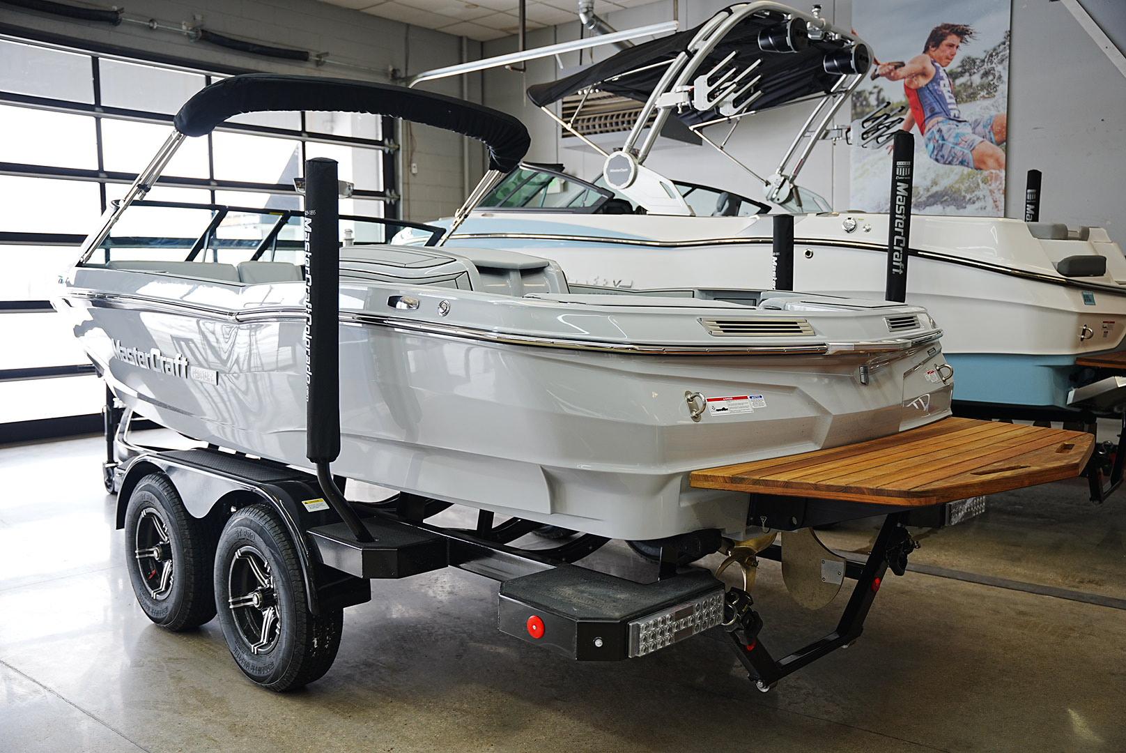 boat.Title