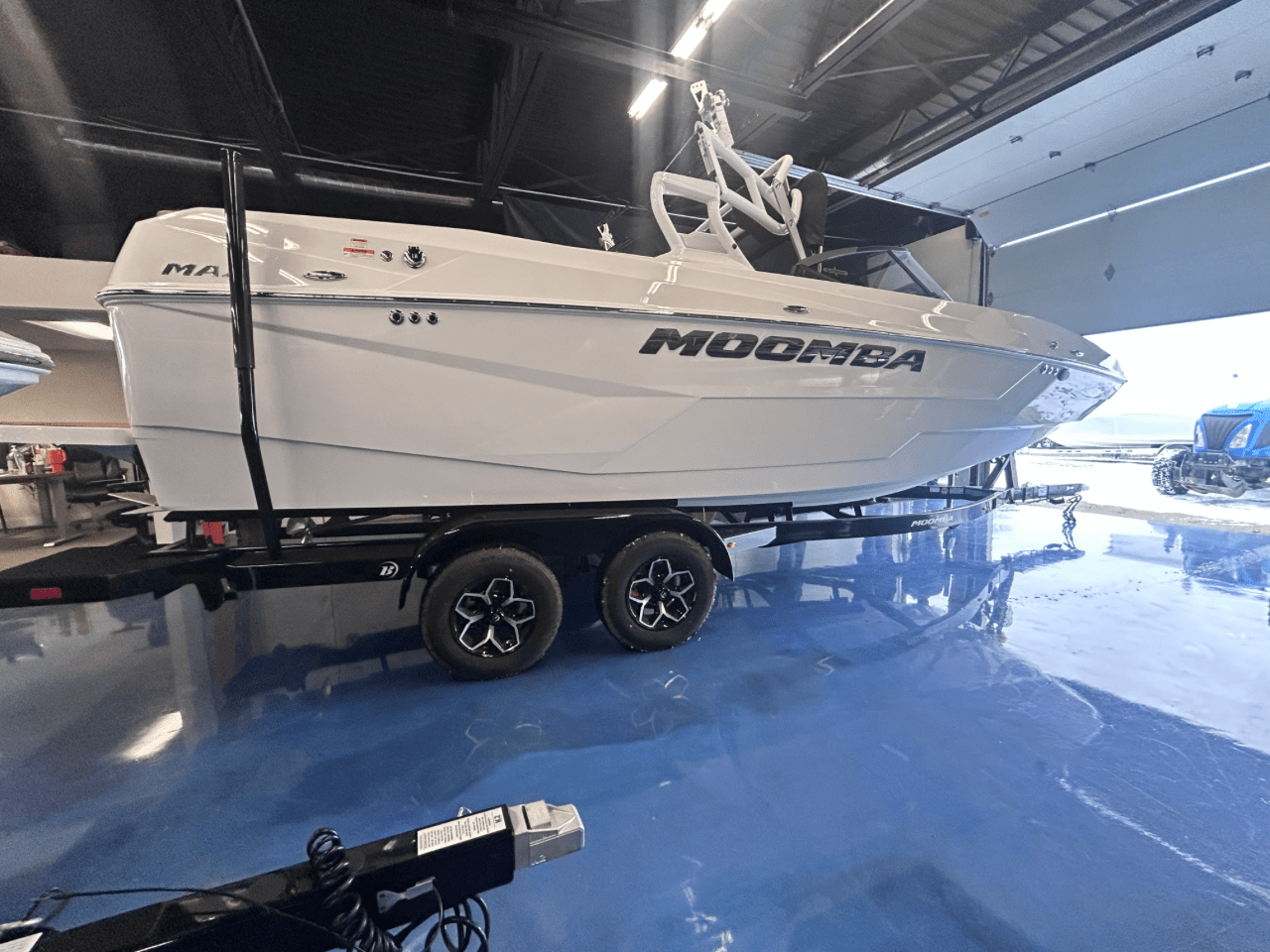 Moomba MAX