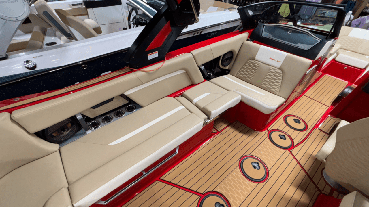 2025 MasterCraft X24