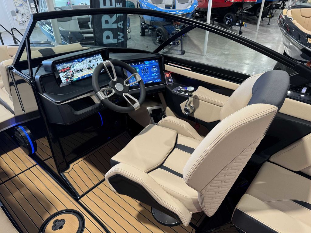 2025 MasterCraft X24