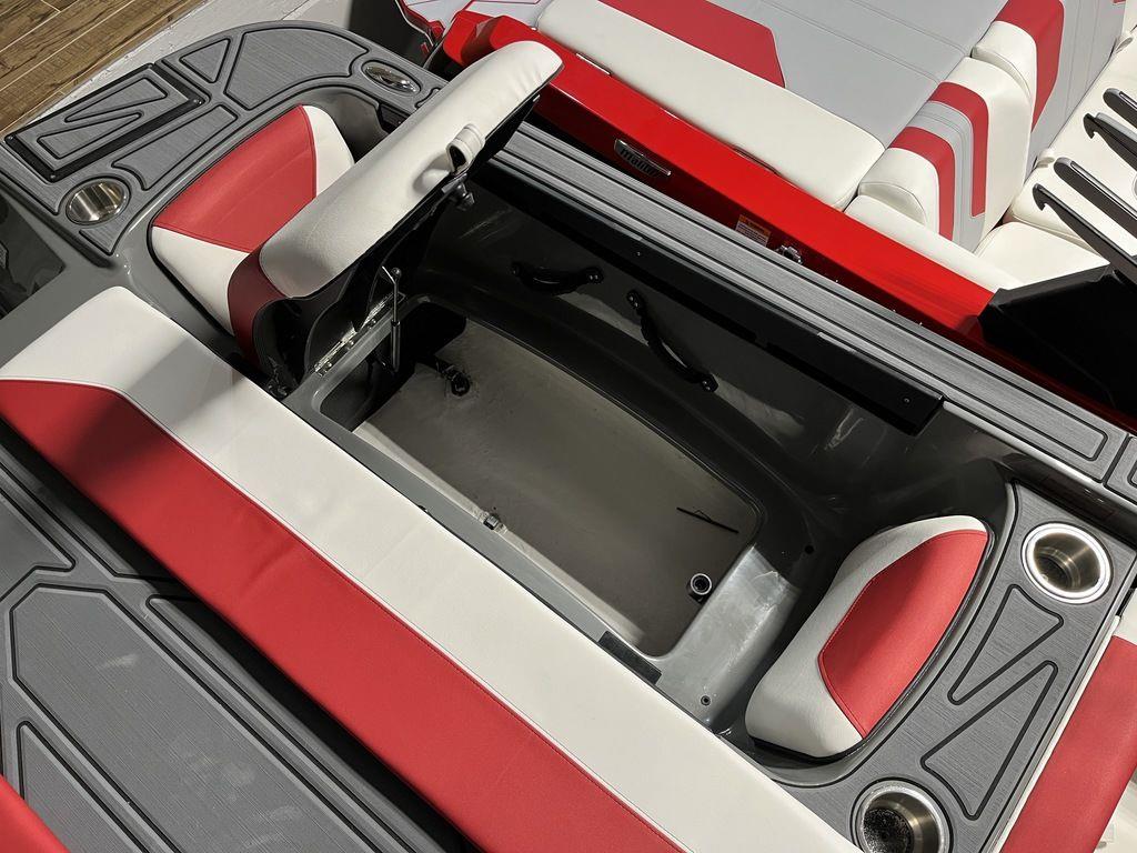 2023 Heyday Wake Boats WT-Surf