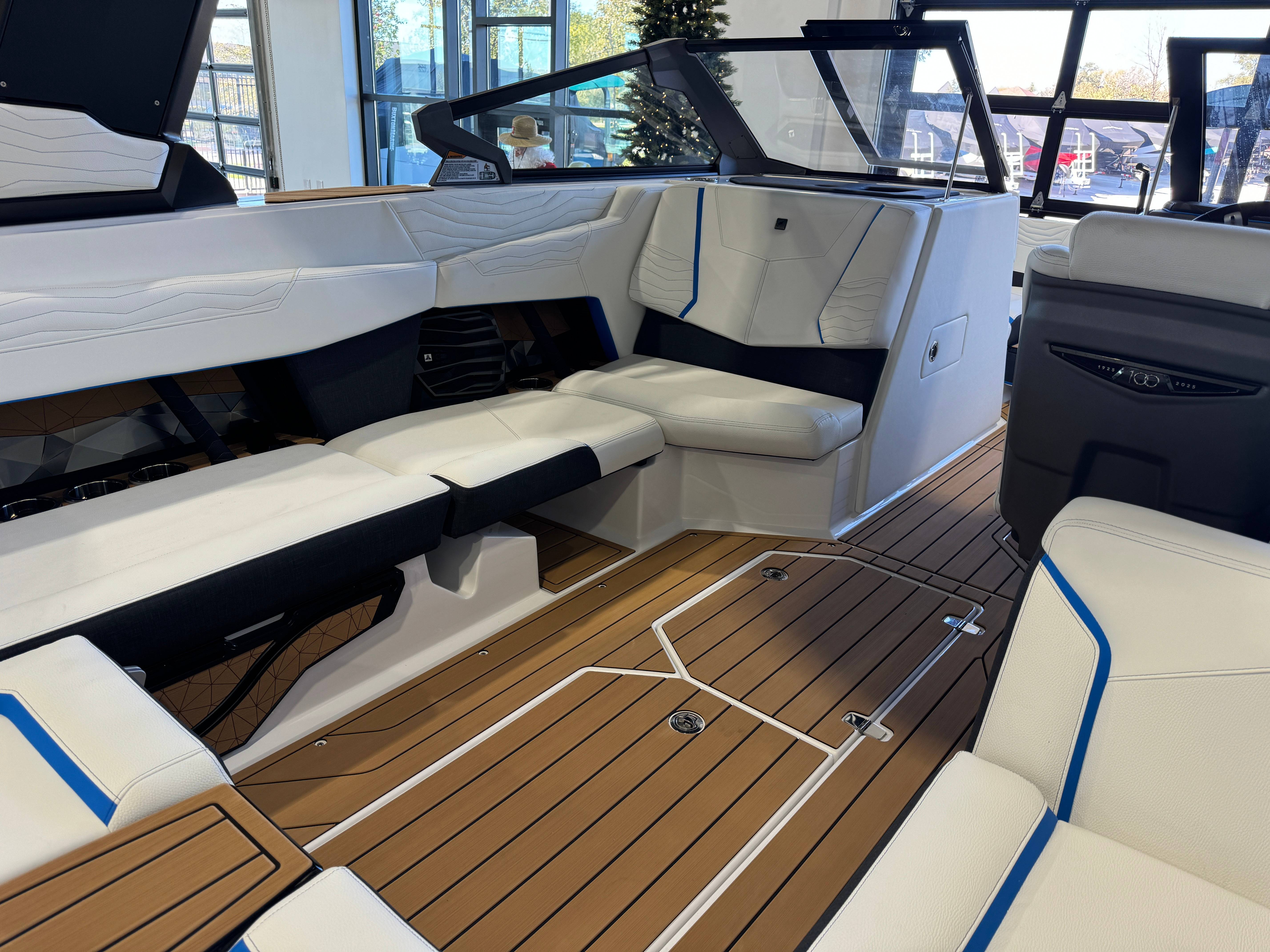 2025 Nautique Super Air Nautique G23