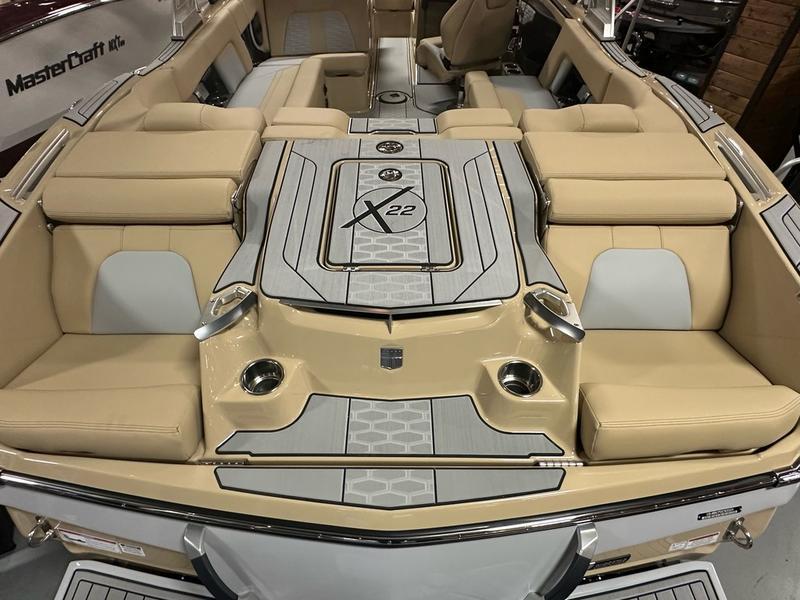 New 2024 MasterCraft X22
