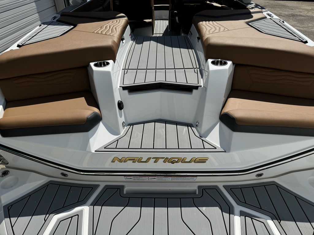 2025 nautique G23