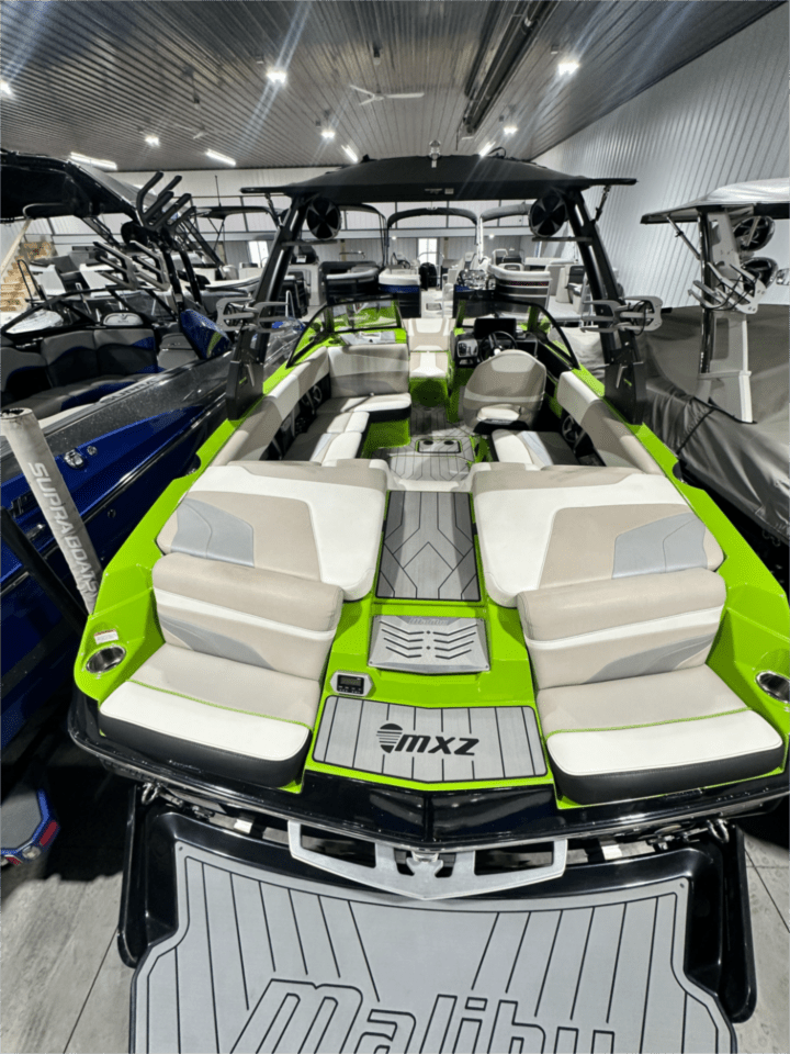 2017 Malibu Wakesetter 22 MXZ