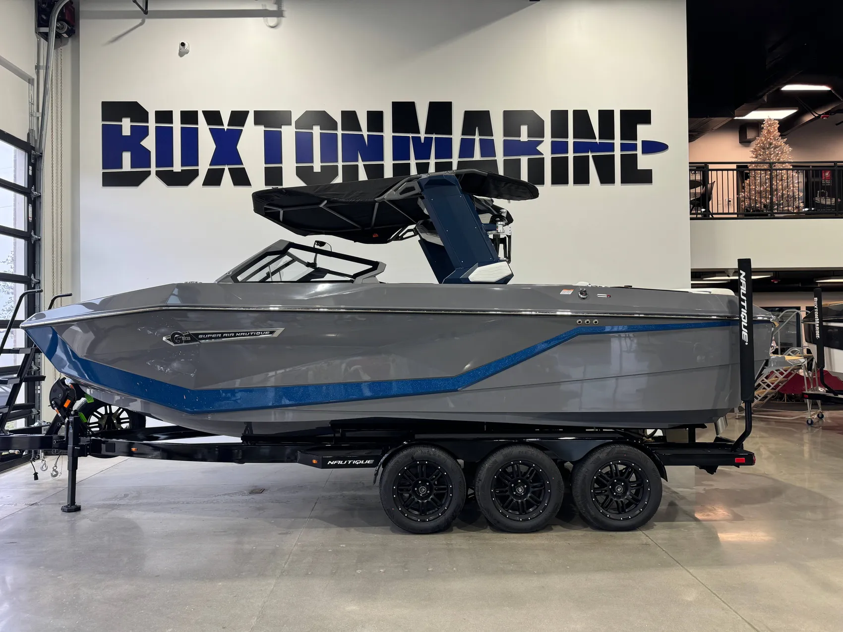 2025 Nautique G23q