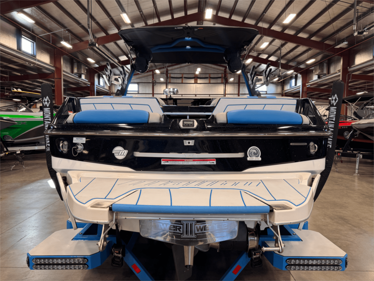 2022 Malibu 23 LSV