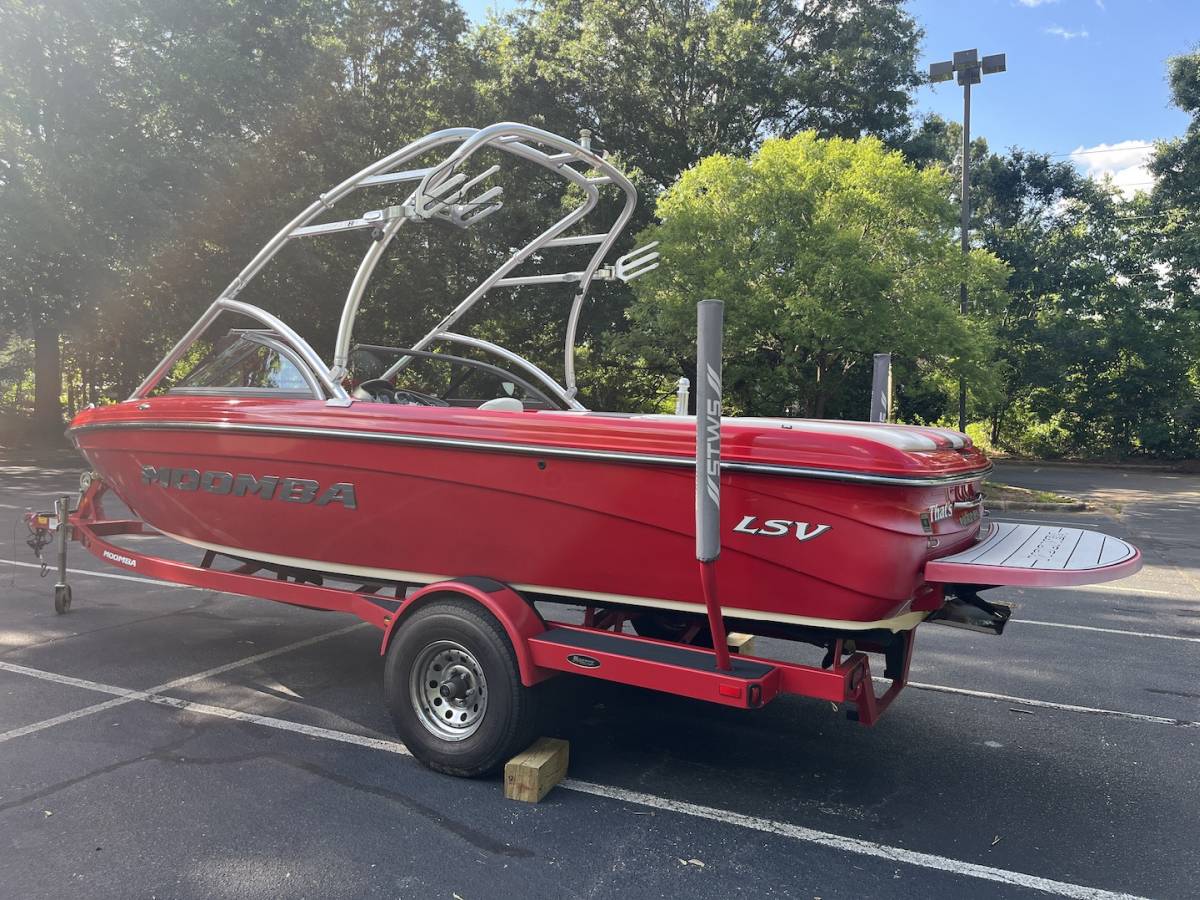 2010 Moomba Mobius LSV