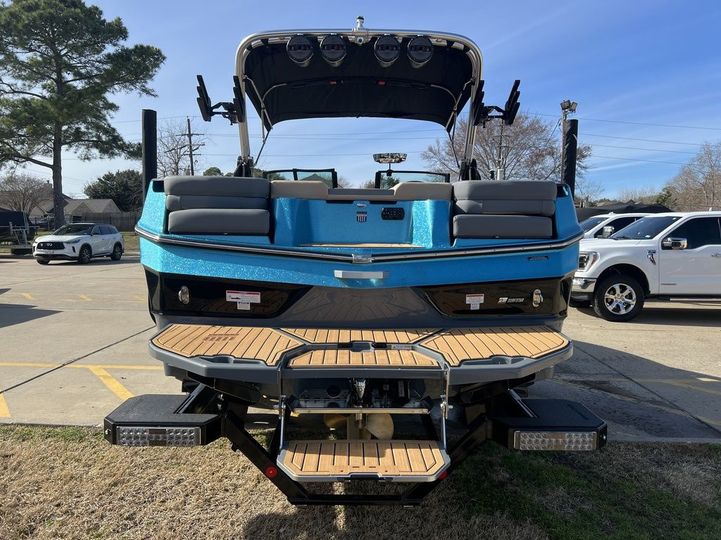 2024 MasterCraft XT23