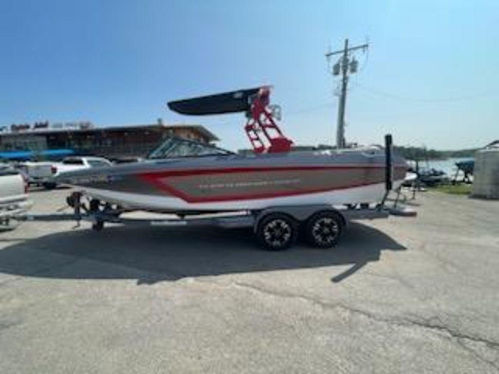 2019 Nautique GS22