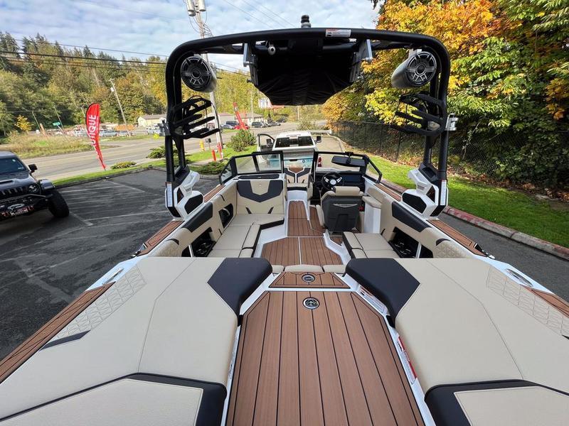 New 2024 Nautique GS20