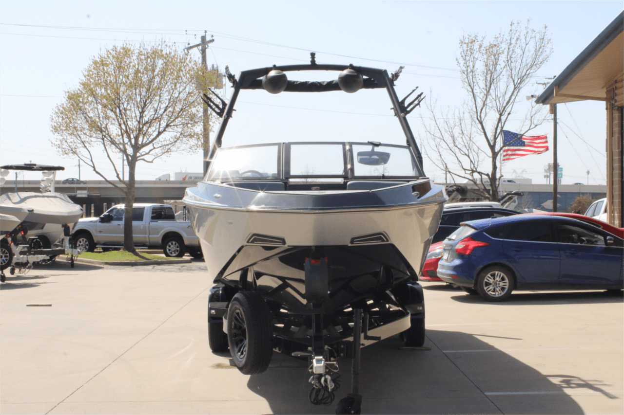 2025 Axis T250