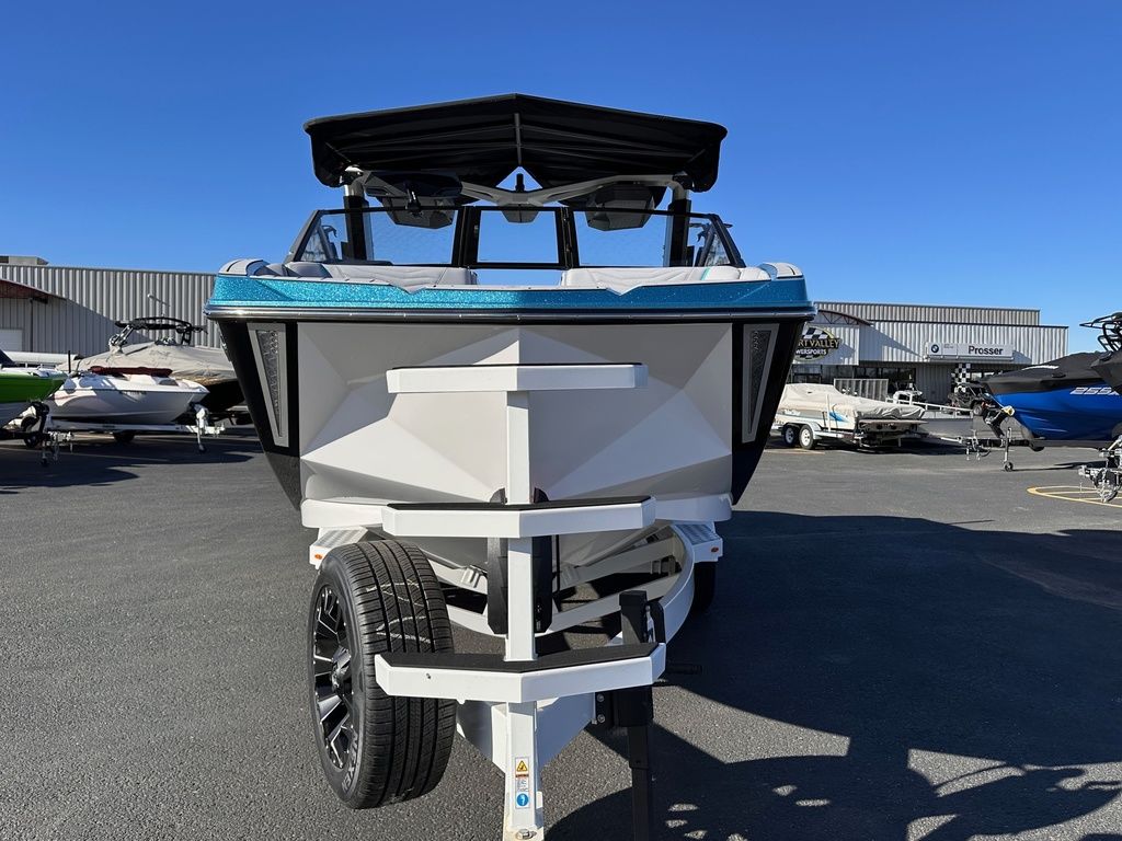2025 Nautique Super Air Nautique G23