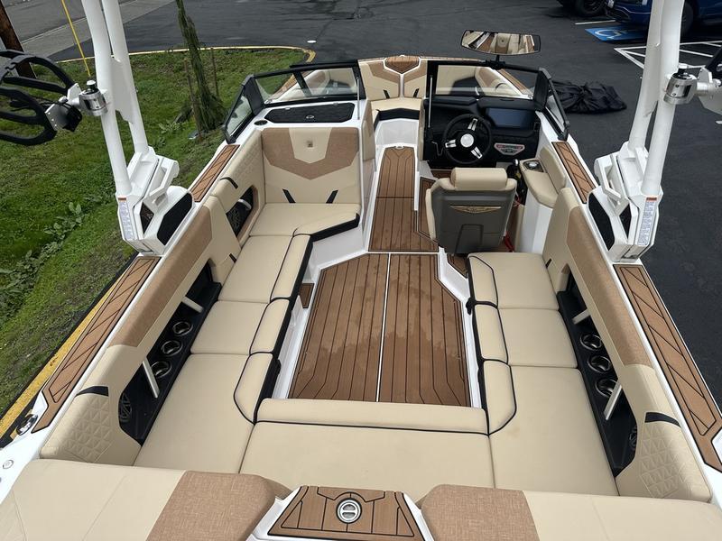 2023 Nautique GS22