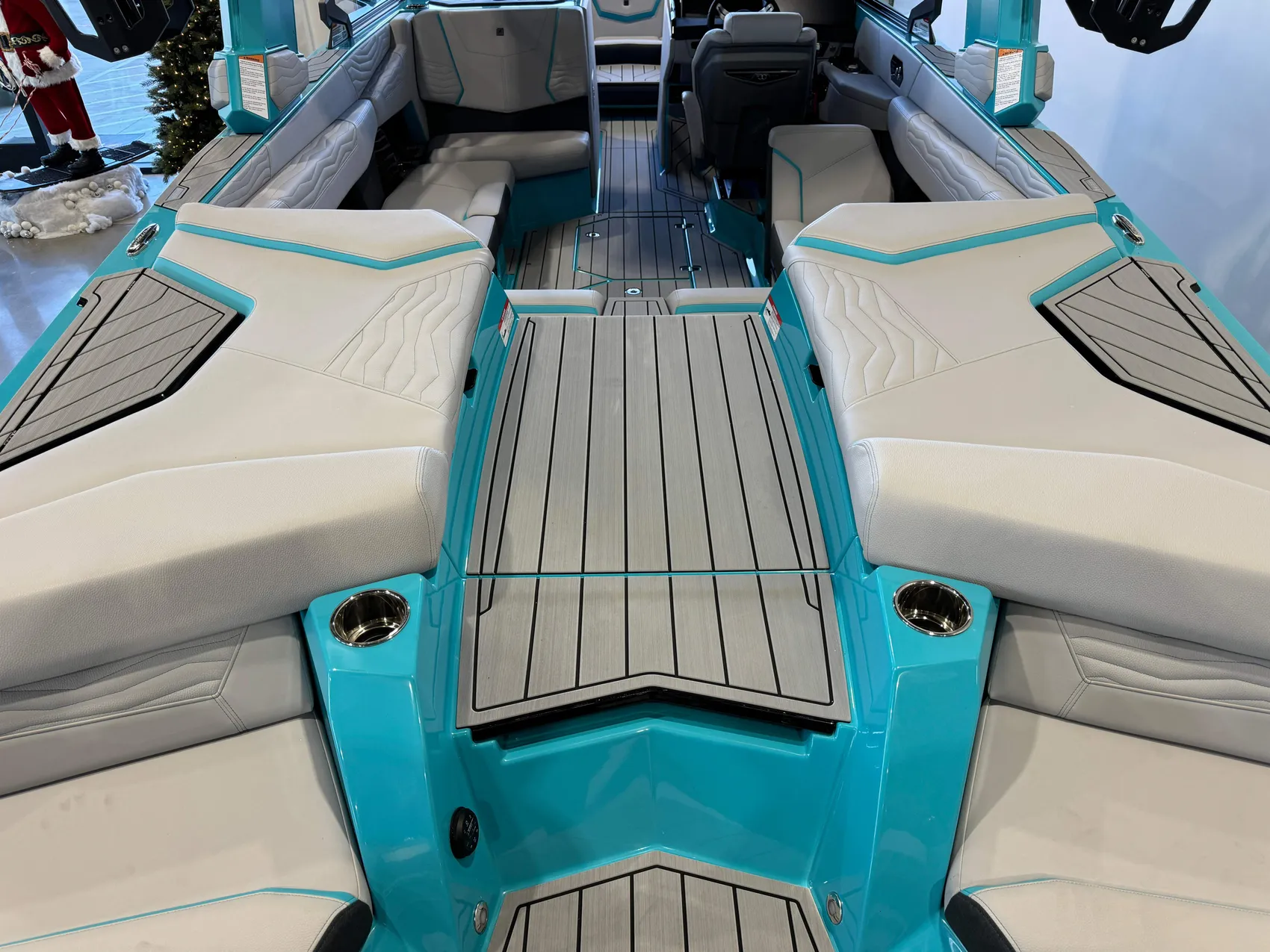 2025 Nautique G23