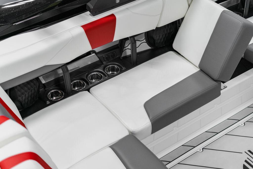 2024 malibu boats 23-LSV