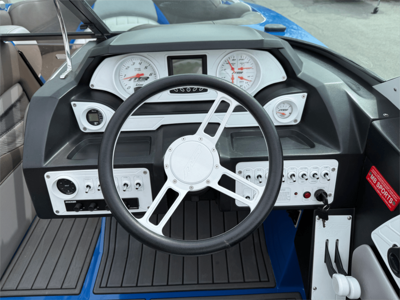 2018 MB Sports B52 23 BANK REPO