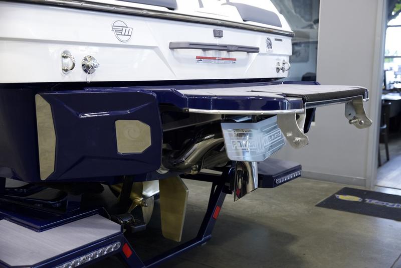 2025 Malibu 23 LSV