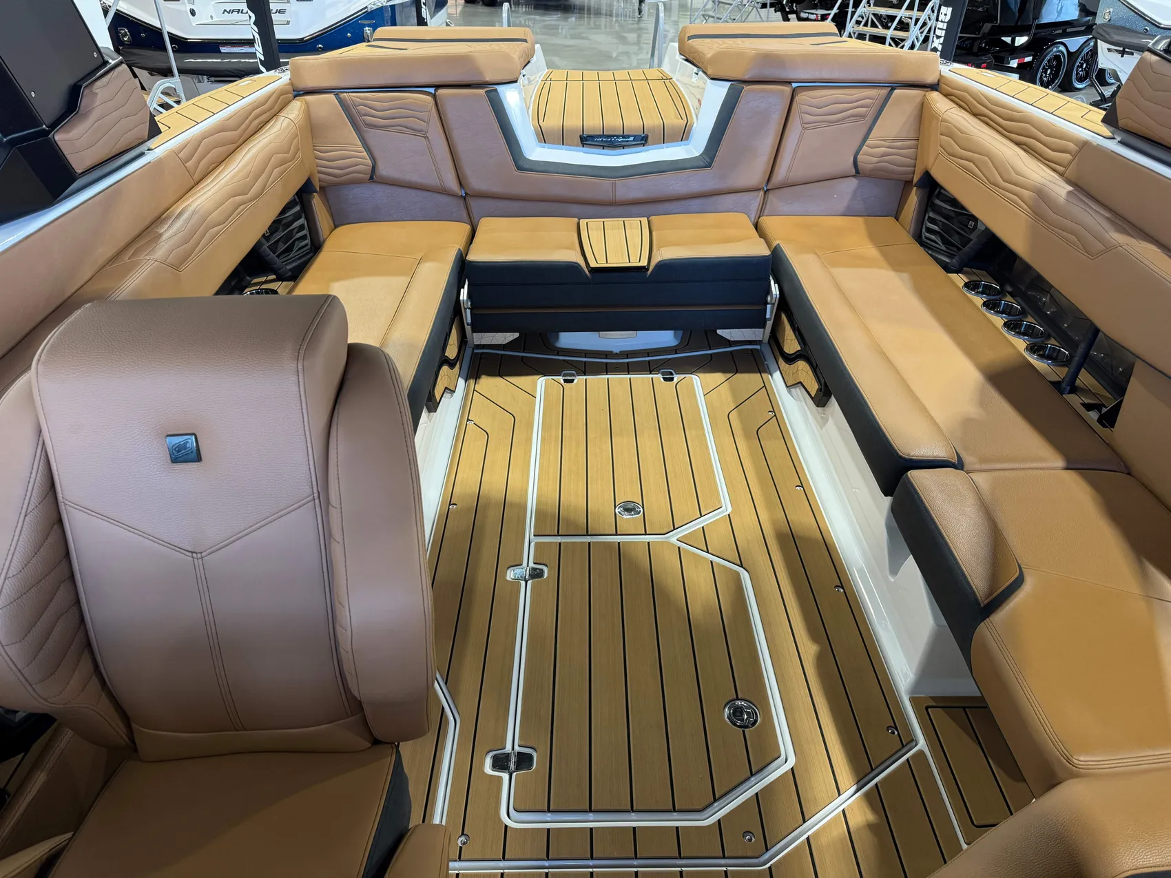 2025 Nautique G25
