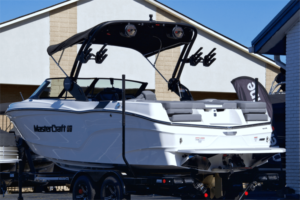 2024 MasterCraft XT22 T