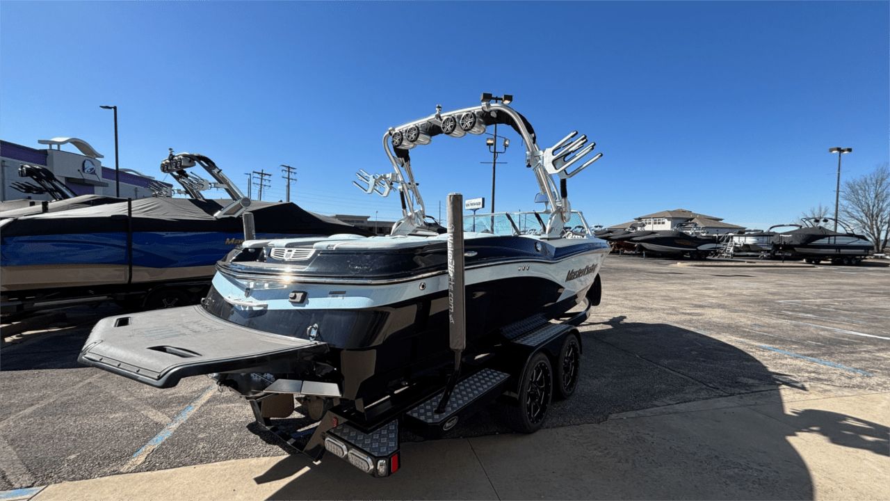 2018 MasterCraft X30