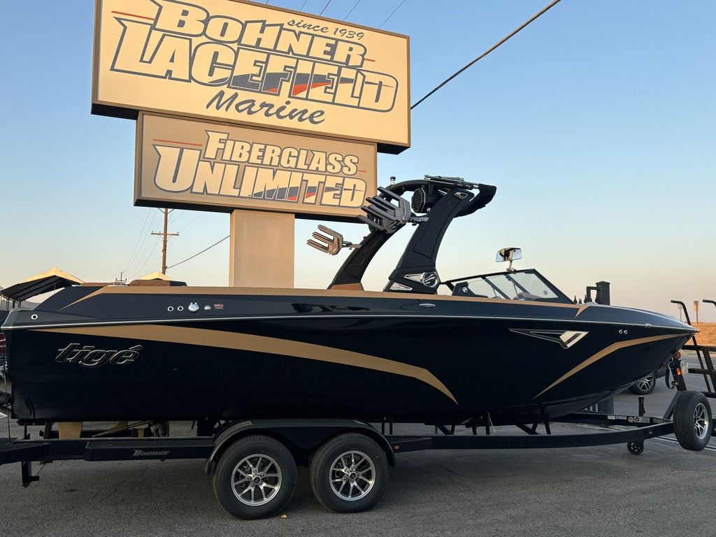 boat.Title