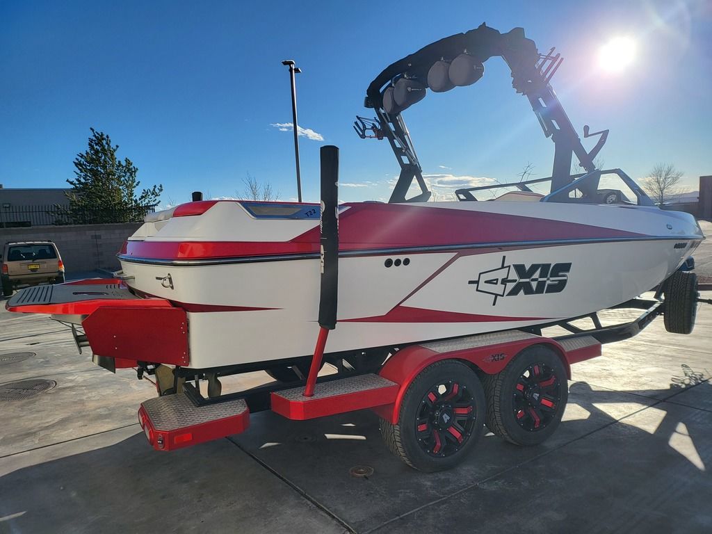 2017 Axis Wake Research T22
