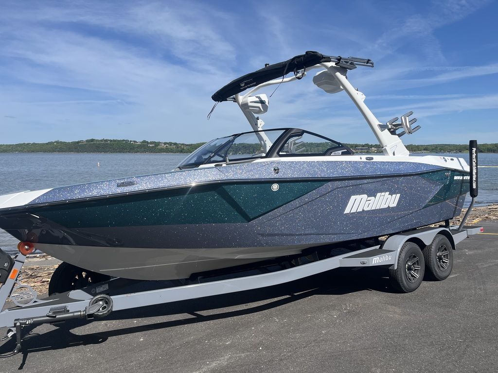 2025 Malibu Boats 23 LSV