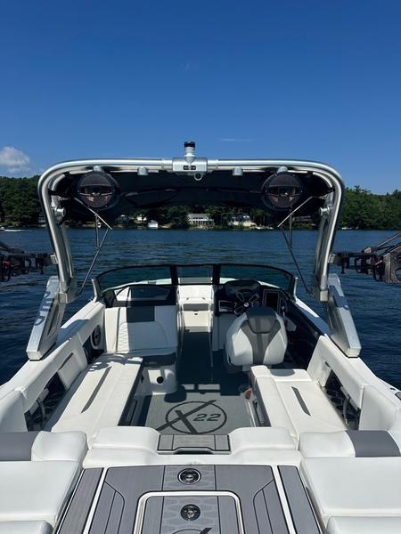 2023 MasterCraft X22