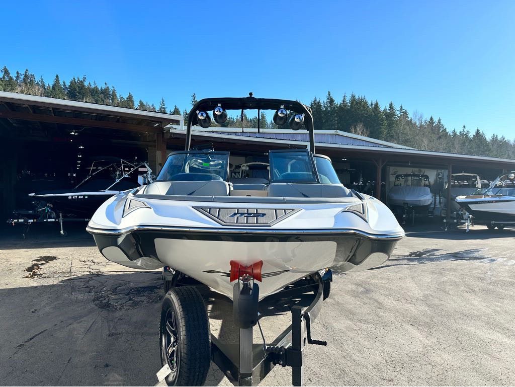 2023 MB Sports F21 Tomcat NEW