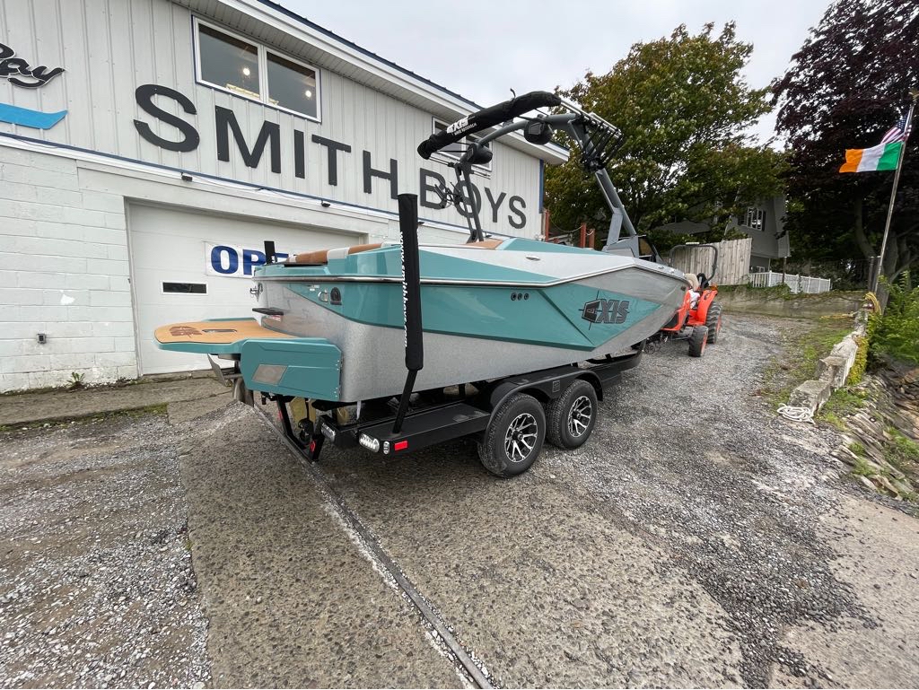 2024 Axis Wake Research T220