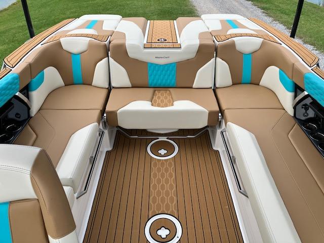 2025 MasterCraft XT22