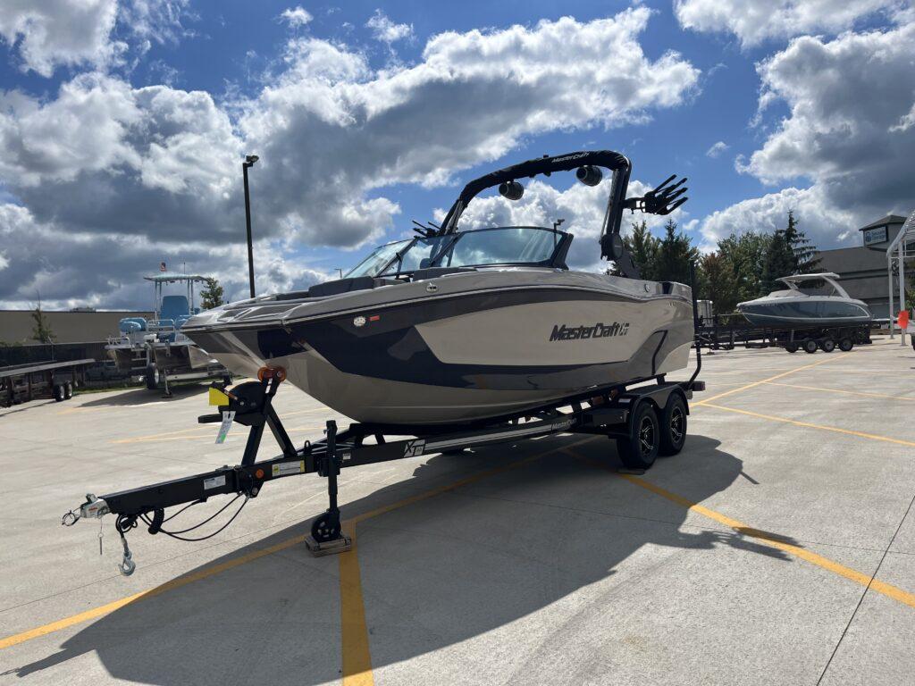 2025 MasterCraft XT20