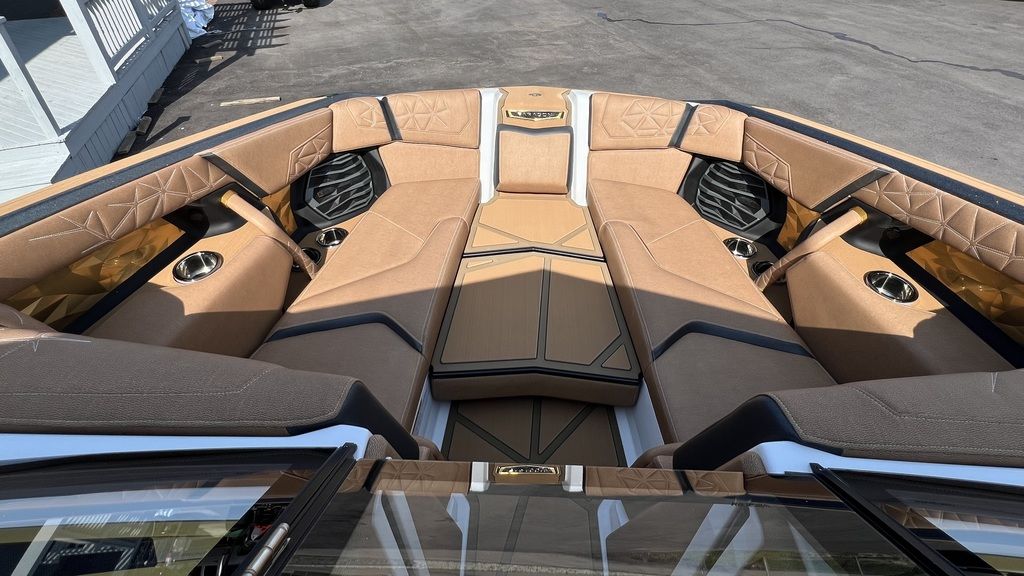 2025 Nautique Paragon G23