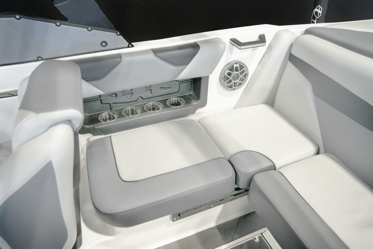 2023 Axis A20