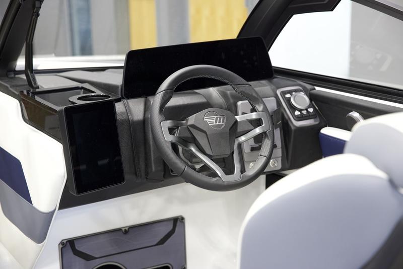 2025 Malibu 23 LSV