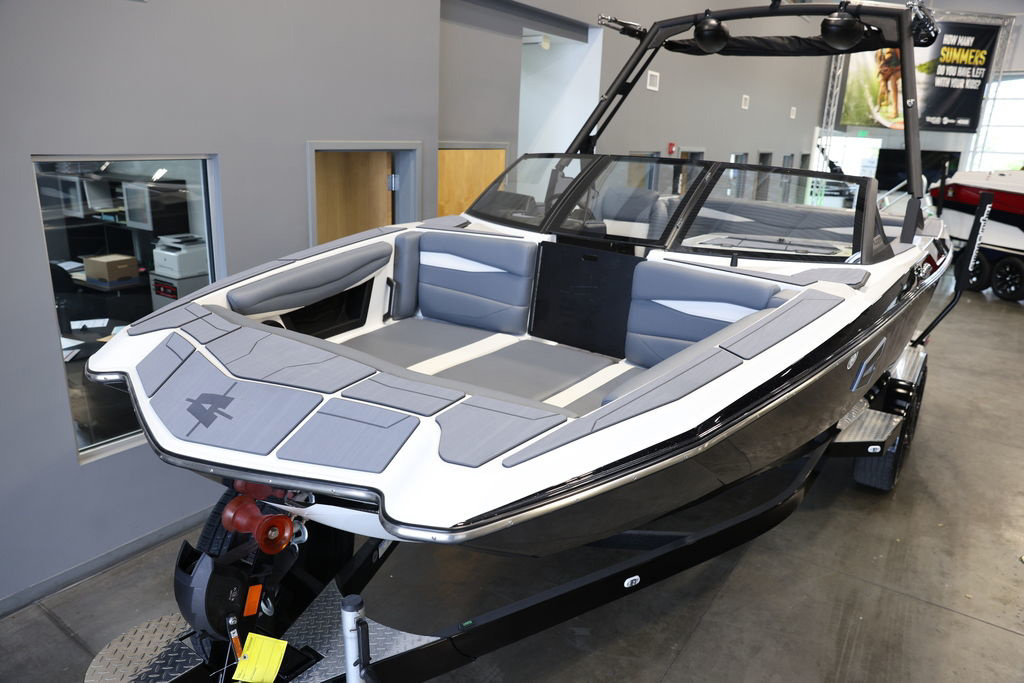 2024 Axis A225