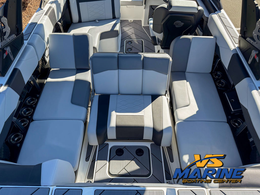 2025 Malibu Boats 23 LSV
