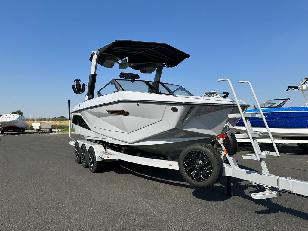2025 Nautique Super Air Nautique G23