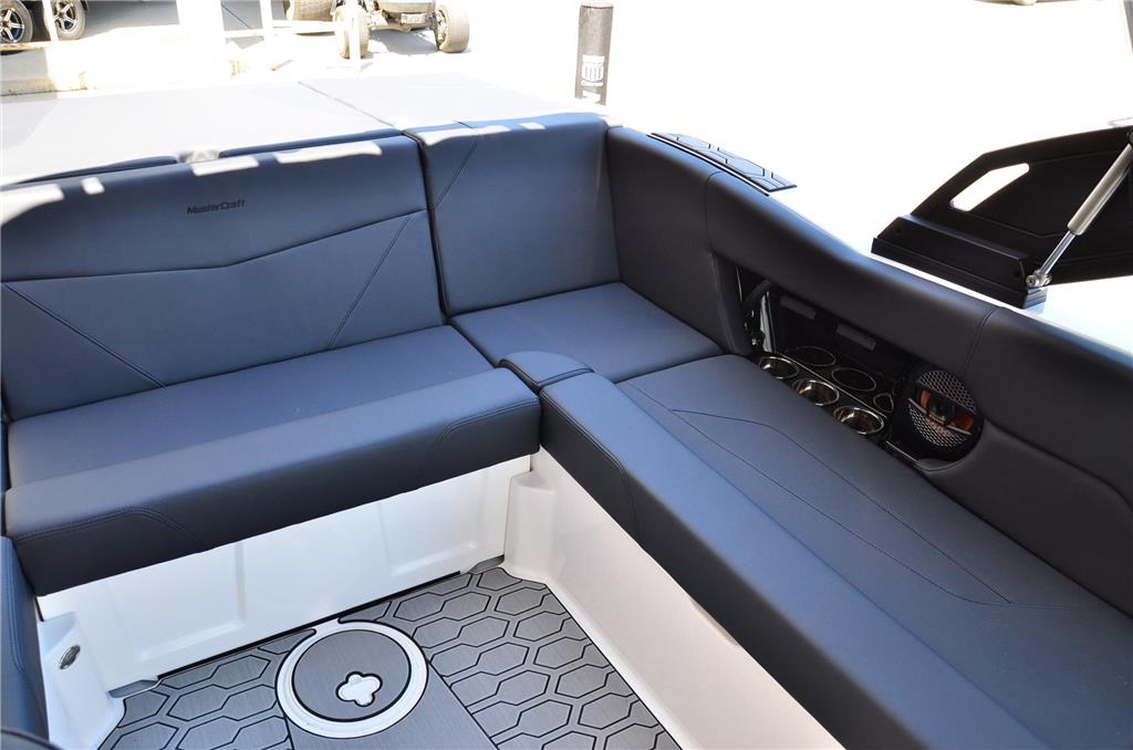 2023 MasterCraft NXT21 – Closeout pricing!