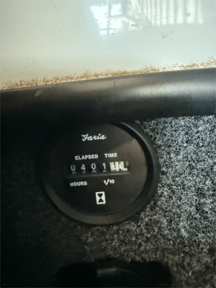 2008 Tige Z1 – Amazing clean boat