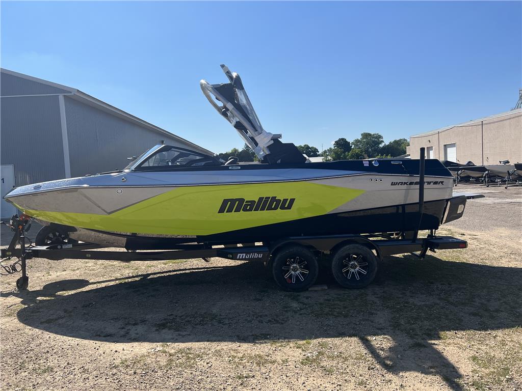 NEW 2024 MALIBU 23 LSV WAKESETTER w/ M6DI (DH) &amp; TRAILER