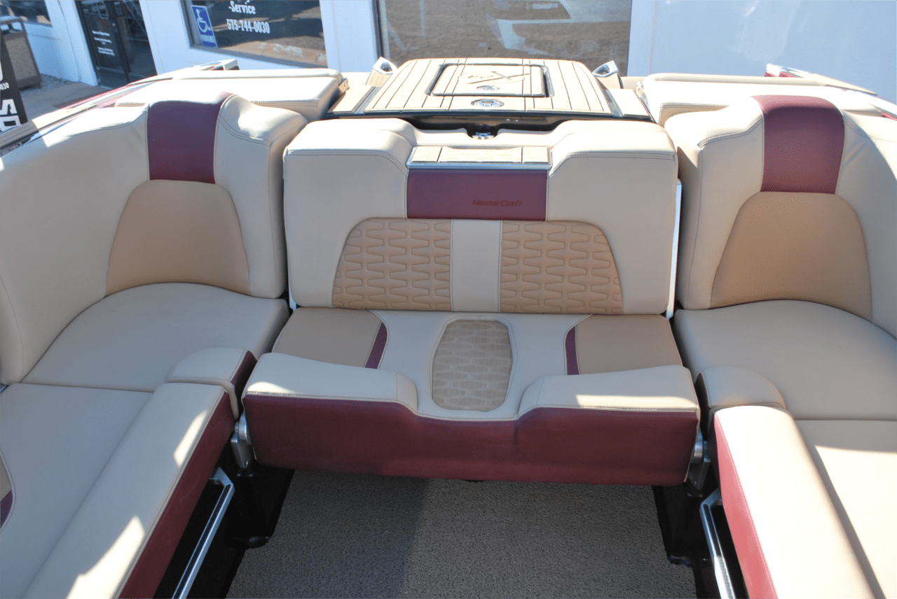 2023 MasterCraft X24